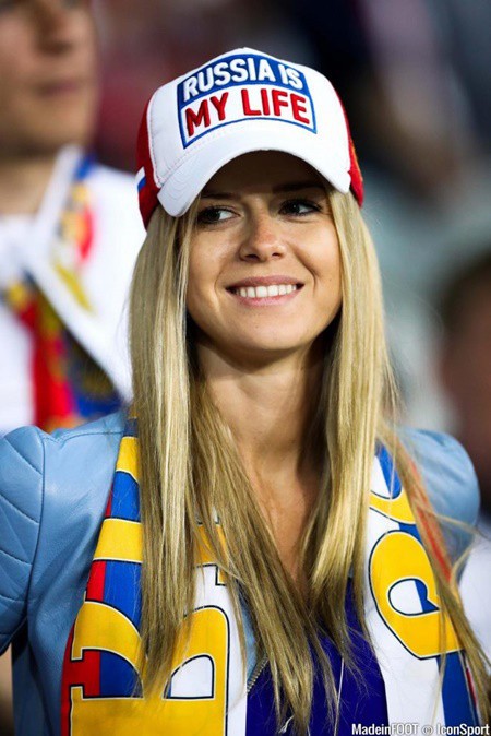 Hình ảnh các CĐV nữ xinh đẹp trên khán đài cổ vũ World Cup khiến người ta phải ùn ùn kéo đến Nga! - Ảnh 6.