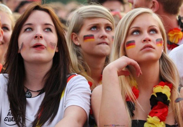 Hình ảnh các CĐV nữ xinh đẹp trên khán đài cổ vũ World Cup khiến người ta phải ùn ùn kéo đến Nga! - Ảnh 7.