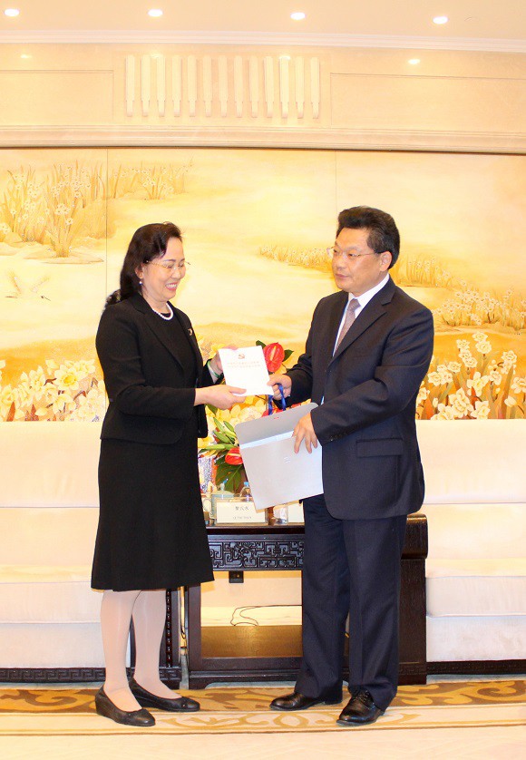 Đoàn cán bộ của UBKT Trung ương thăm và làm việc tại Trung Quốc - Ảnh 2.