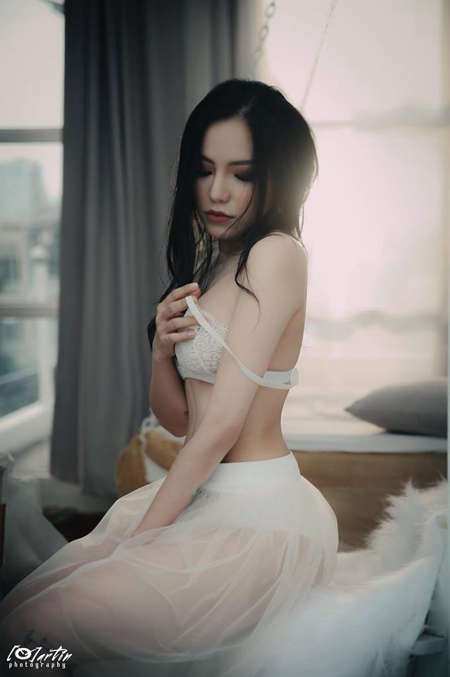 Lý Phương Châu nói về bộ ảnh sexy đầu đời: Tôi 28, gợi cảm chứ không gợi dục - Ảnh 2.