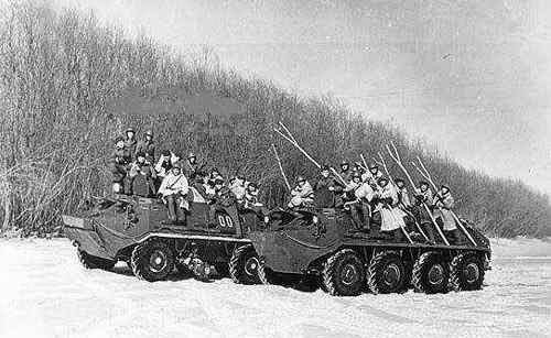 Vào thời khắc suýt nổ ra chiến tranh hạt nhân, TQ đã kịp lấy cắp xe tăng bí mật từ Liên Xô - Ảnh 2.