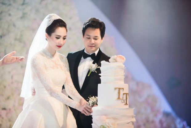 H&igrave;nh tr&igrave;nh lột x&aacute;c ngoạn mục của c&aacute;c Hoa hậu sau đăng quang - Ảnh 12.