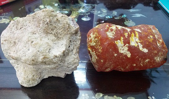 Hai viên đá kì lạ có mùi thơm như nước hoa - Ảnh 1.