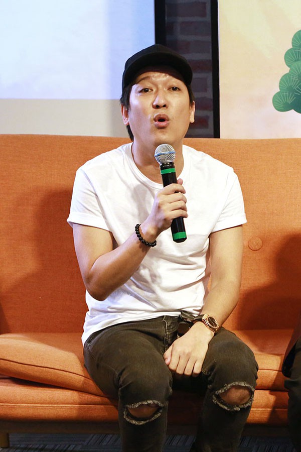 Trường Giang lộ diện, né tránh nhắc đến ồn ào tình ái - Ảnh 1.