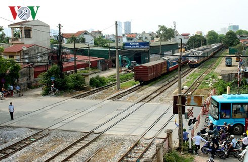 Ám ảnh nghề nghiệp của người đàn ông hơn 30 năm lái tàu hỏa - Ảnh 1.