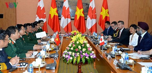 3 ưu tiên trong hợp tác Quốc phòng Việt Nam-Canada - Ảnh 1.