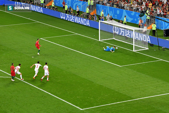 World Cup 2018: Bồ Đào Nha sụp đổ bắt đầu từ cú đá khó tin này của Ronaldo - Ảnh 1.