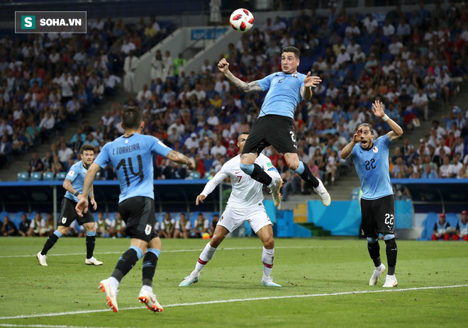 World Cup 2018: Cú đá gôn to gấp đôi cũng không vào và 90 phút vô hại của Ronaldo - Ảnh 1.