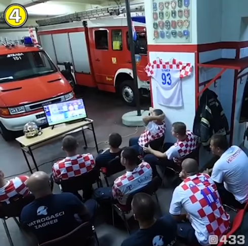 Yêu bóng đá nhưng không quên nhiệm vụ, lính cứu hỏa Croatia bỏ lỡ khoảnh khắc lịch sử World Cup - Ảnh 1.
