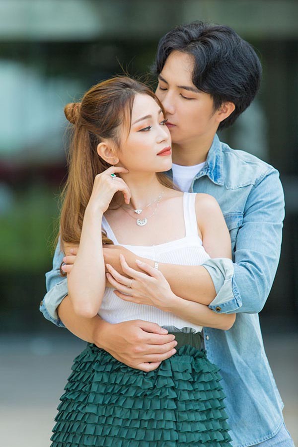 Chỉ cao 1m55 nhưng Sĩ Thanh sexy không thua kém chân dài nào trong showbiz - Ảnh 15.