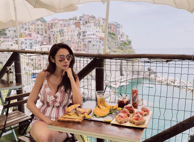 Đam mê sống ảo Instagram, hotgirl đình đám Hongkong bị bóc phốt dùng ảnh mạng mà nhận là ảnh mình - Ảnh 1.