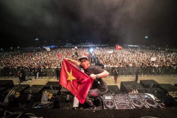 DJ gốc Việt lần đầu tiên lọt top 100 DJ xuất sắc nhất thế giới - Ảnh 2.