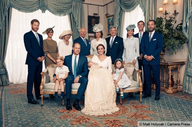 Hoàng gia Anh chính thức công bố ảnh con thứ 3 của William - Ảnh 4.
