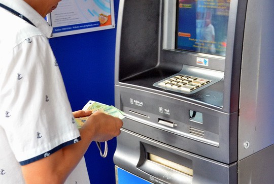 Chủ thẻ ATM mất 116 triệu đồng, DongA Bank chỉ tạm ứng 58 triệu đồng - Ảnh 1.