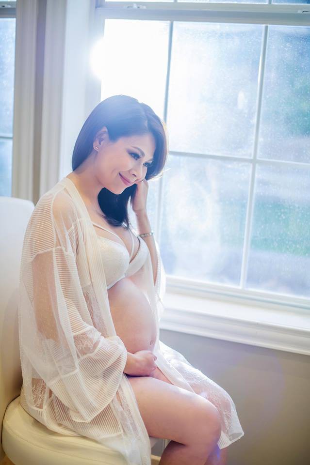 Ở tuổi 41, ca sĩ Thanh Thảo vừa sinh con gái đầu lòng tại Mỹ - Ảnh 2.