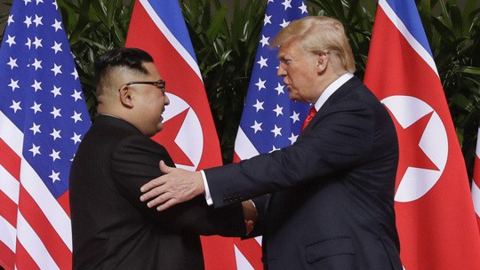 Ông Trump lại đổi giọng về phi hạt nhân hóa Triều Tiên - Ảnh 2.
