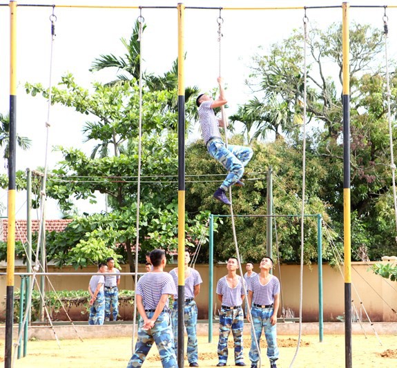 Lữ đoàn Hải quân đánh bộ 147: Sẵn sàng cơ động ứng cứu nhân dân trong bão lũ - Ảnh 1.