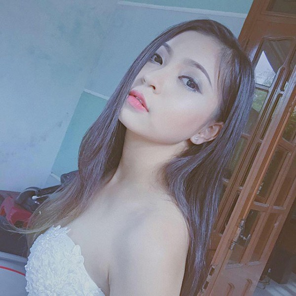 Nhan sắc xinh đẹp và tham vọng vào showbiz của bạn gái Quang Hải U23 - Ảnh 4.