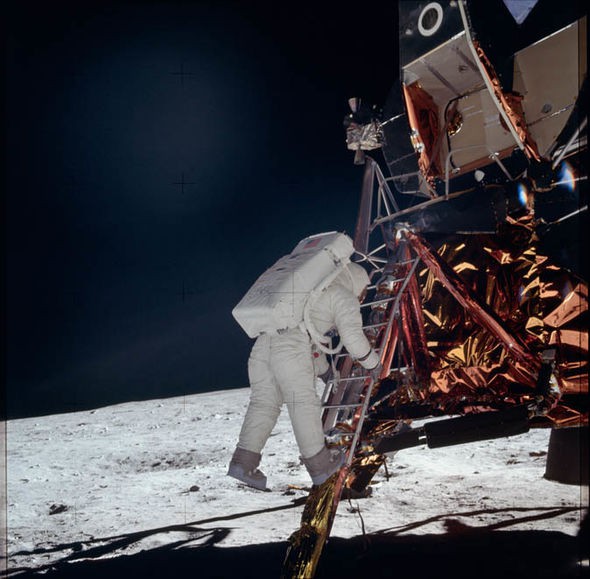 Đến hẹn lại lên: NASA công bố những hình ảnh đáng kinh ngạc về sứ mệnh Apollo 11 - Ảnh 1.