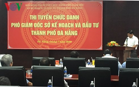 4 thí sinh ứng tuyển Phó Giám đốc Sở KHĐT Đà Nẵng đã qua phần thi viết - Ảnh 1.