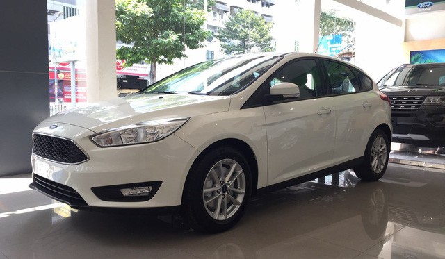 Giá Ford Focus lại xuống thấp kỷ lục, chỉ ngang Honda City - Ảnh 1.