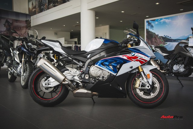 Rẻ hơn cả trăm triệu đồng, BMW S1000RR dưới thời THACO có gì khác biệt? - Ảnh 10.