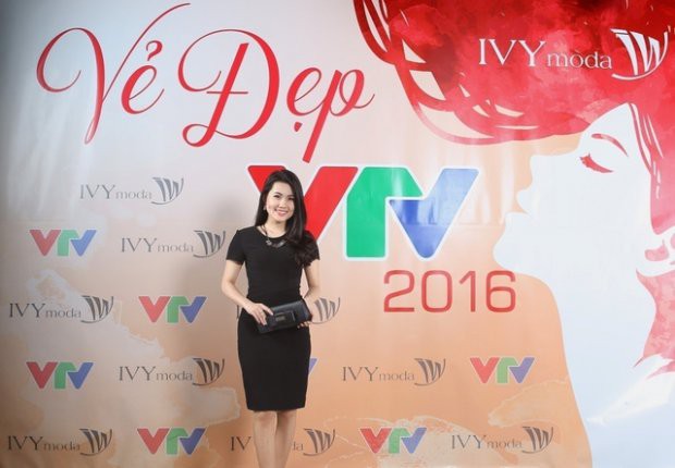 Nhan sắc đời thường xinh như hoa của dàn BTV và MC lọt vào đề cử VTV Award 2018 - Ảnh 22.