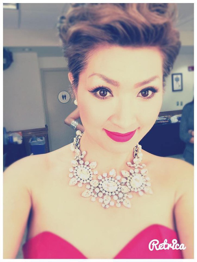 Ca sĩ Hồng Nhung khoe biệt thự triệu đô cùng sân vườn xanh mát cây cối ở Mỹ - Ảnh 1. Ca sĩ Hồng Nhung khoe biệt thự triệu đô cùng sân vườn xanh mát cây cối ở Mỹ - Ảnh 1.