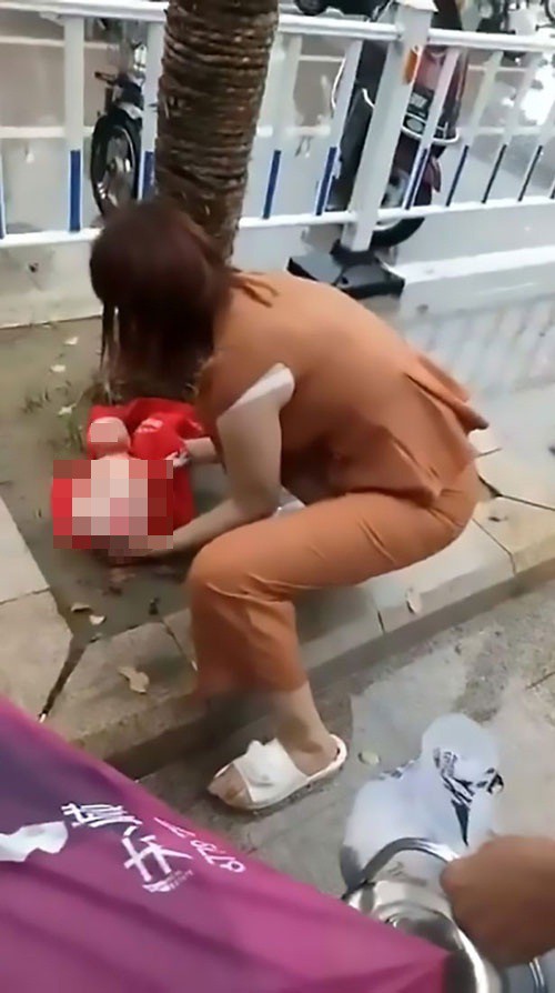 Con gái 15 tuổi sinh ngoài ý muốn, người phụ nữ đã làm điều tàn nhẫn với cháu của mình - Ảnh 1. Con gái 15 tuổi sinh ngoài ý muốn, người phụ nữ đã làm điều tàn nhẫn với cháu của mình - Ảnh 1.