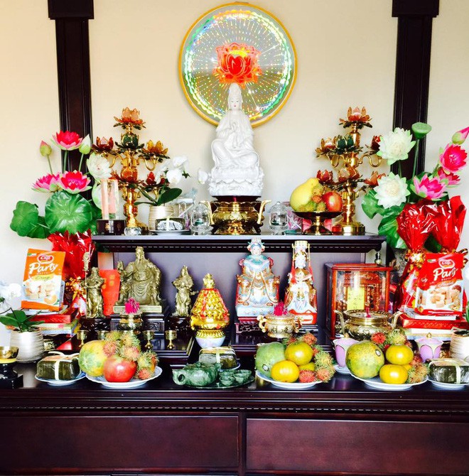 Ca sĩ Hồng Nhung khoe biệt thự triệu đô cùng sân vườn xanh mát cây cối ở Mỹ - Ảnh 4. Ca sĩ Hồng Nhung khoe biệt thự triệu đô cùng sân vườn xanh mát cây cối ở Mỹ - Ảnh 4.