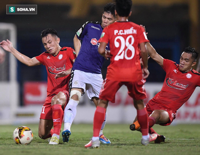 Bị World Cup làm lu mờ, nhưng V.League sắp có hàng loạt kỷ lục ấn tượng - Ảnh 2.