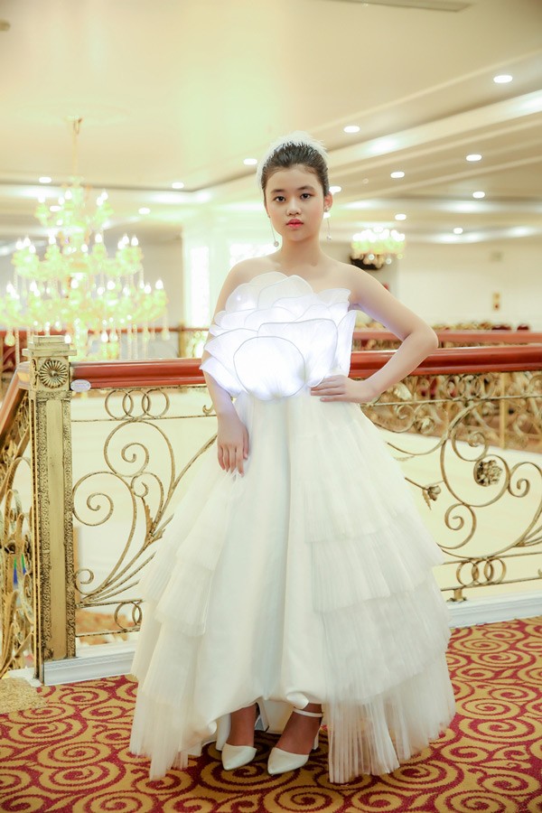 Danh tính Cô bé Việt 10 tuổi cao 1m56, vượt 104 thí sinh đoạt danh hiệu Hoa hậu nhí châu Á - Thái Bình Dương  - Ảnh 5.