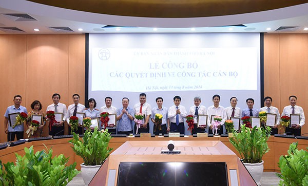 Hà Nội bổ nhiệm 17 lãnh đạo các sở, ngành - Ảnh 2.