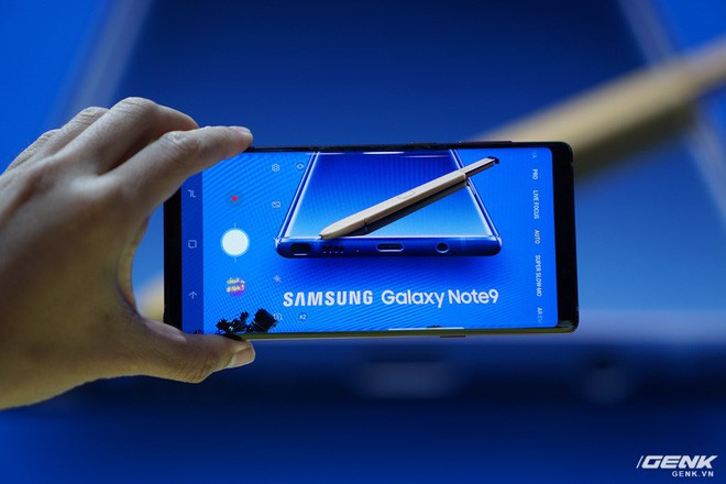 Ảnh thực tế Galaxy Note9 vừa mới ra mắt: Có những gì đỉnh hơn người tiền nhiệm Note8? - Ảnh 22.