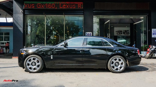 Chi tiết Rolls-Royce Ghost bán lại với giá gần 11 tỷ đồng tại Hà Nội - Ảnh 22.