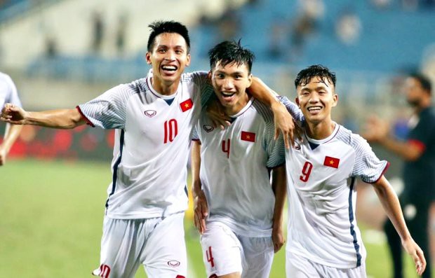 Sau lứa U23, bóng đá Việt Nam đang thất bại toàn tập trước Indonesia - Ảnh 2.