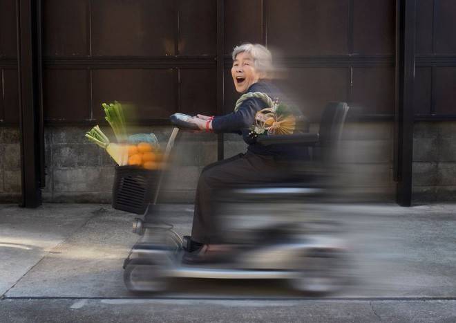 Cụ bà Nhật 90 tuổi tiếp tục chinh phục Internet bằng niềm vui sống mỗi ngày qua nhiếp ảnh - Ảnh 5.