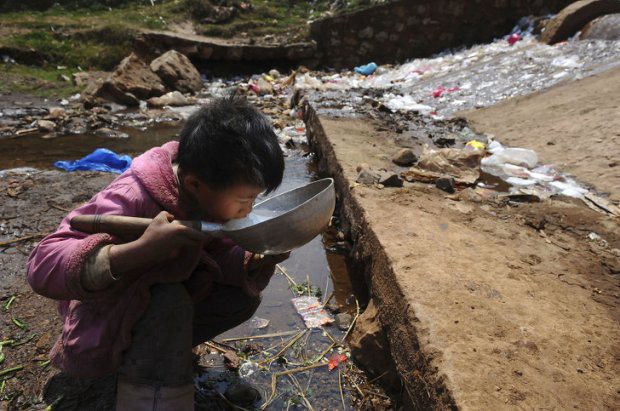 Ô nhiễm môi trường là một vấn đề trầm trọng và đang lan rộng khắp nơi trên trái đất. Nhưng hãy nhìn vào tất cả những hình ảnh liên quan đến ô nhiễm môi trường và ta sẽ nhận ra rằng còn nhiều cách để tuân thủ các quy tắc bảo vệ môi trường và ngăn chặn sự gia tăng của vấn đề này.