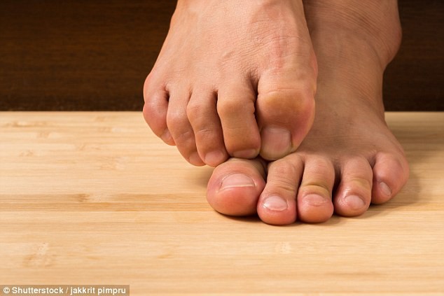 Ngón chân cái to hơn và bí mật về quá trình tiến hóa của con người - Ảnh 2.