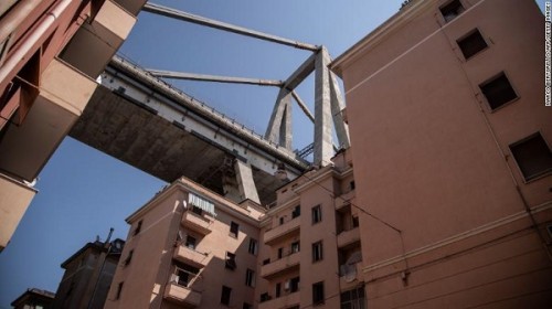 Hàng nghìn cây cầu khác ở Ý có thể sập bất cứ khi nào - Ảnh 1.