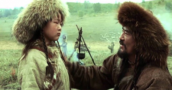 Ch&iacute;nh c&uacute; sốc thời thơ ấu đ&atilde; t&ocirc;i luyện Th&agrave;nh C&aacute;t Tư H&atilde;n th&agrave;nh nh&agrave; qu&acirc;n sự lỗi lạc! - Ảnh 1.