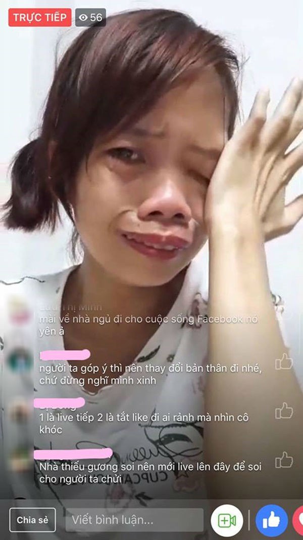 Bị miệt thị xấu ma chê quỷ hờn, mẹ đơn thân bán hàng online kiếm tiền nuôi con bật khóc nức nở ngay trên sóng livestream - Ảnh 2.