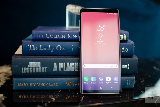 Samsung Galaxy Note 9 vs OnePlus 6: Đắt gấp đôi liệu chất lượng có gấp đôi? - Ảnh 1.