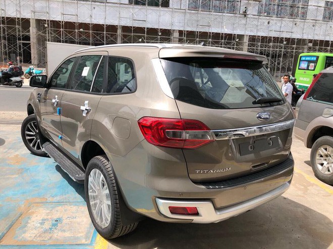 Lộ thông số chi tiết Ford Everest trước ngày ra mắt tại Việt Nam, giá cao nhất có thể hơn 1,4 tỷ đồng - Ảnh 5.