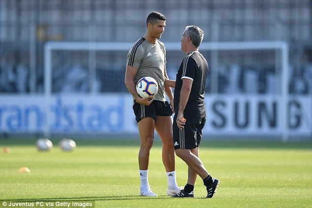 Đố Ronaldo dám chống lại Real Madrid lúc này? - Ảnh 3.