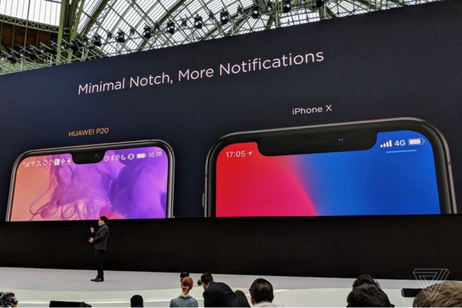 Huawei so sánh tai thỏ trên P20 với iPhone X và kết luận: Rãnh phải nhỏ mới tốt - Ảnh 1.