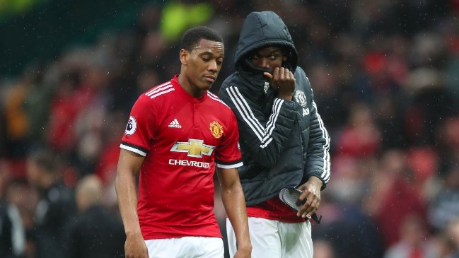 Anthony Martial tái ký hợp đồng với M.U, mong chờ triều đại Mourinho kết thúc - Ảnh 3.