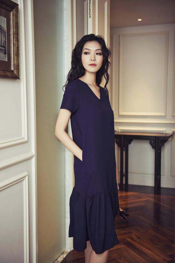 Mặt mộc và vẻ gợi cảm của Hoa hậu Việt Nam tuyên bố không phẫu thuật thẩm mỹ - Ảnh 12.