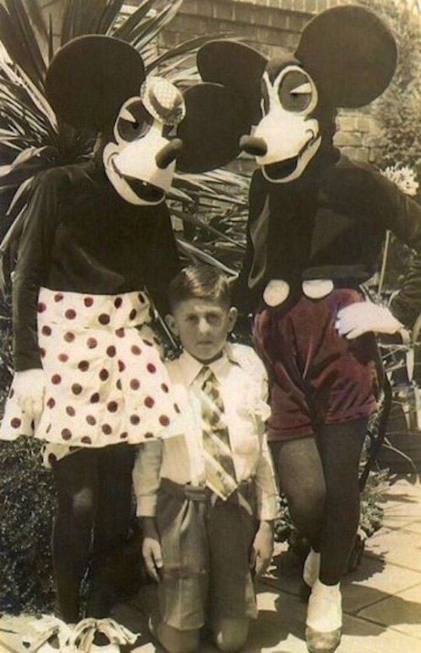 Những hình ảnh chứng minh ngày xưa Disneyland là chỗ để hù dọa trẻ con khóc thét chứ chẳng phải chốn thần tiên hạnh phúc gì - Ảnh 3.