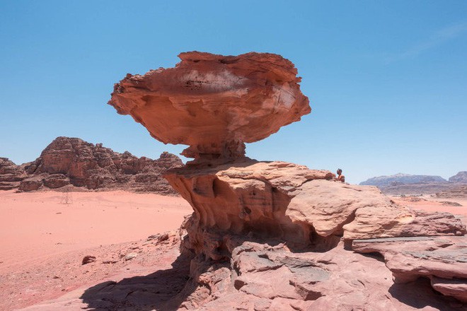 Chiêm ngưỡng vẻ choáng ngợp của sa mạc từng xuất hiện trong các cảnh phim Star Wars và The Martian - Ảnh 30.